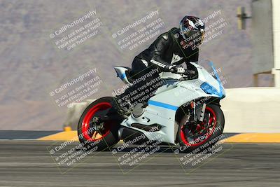 media/Oct-21-2024-Moto Forza (Mon) [[0d67646773]]/B Group/Session 3 (Turn 9)/